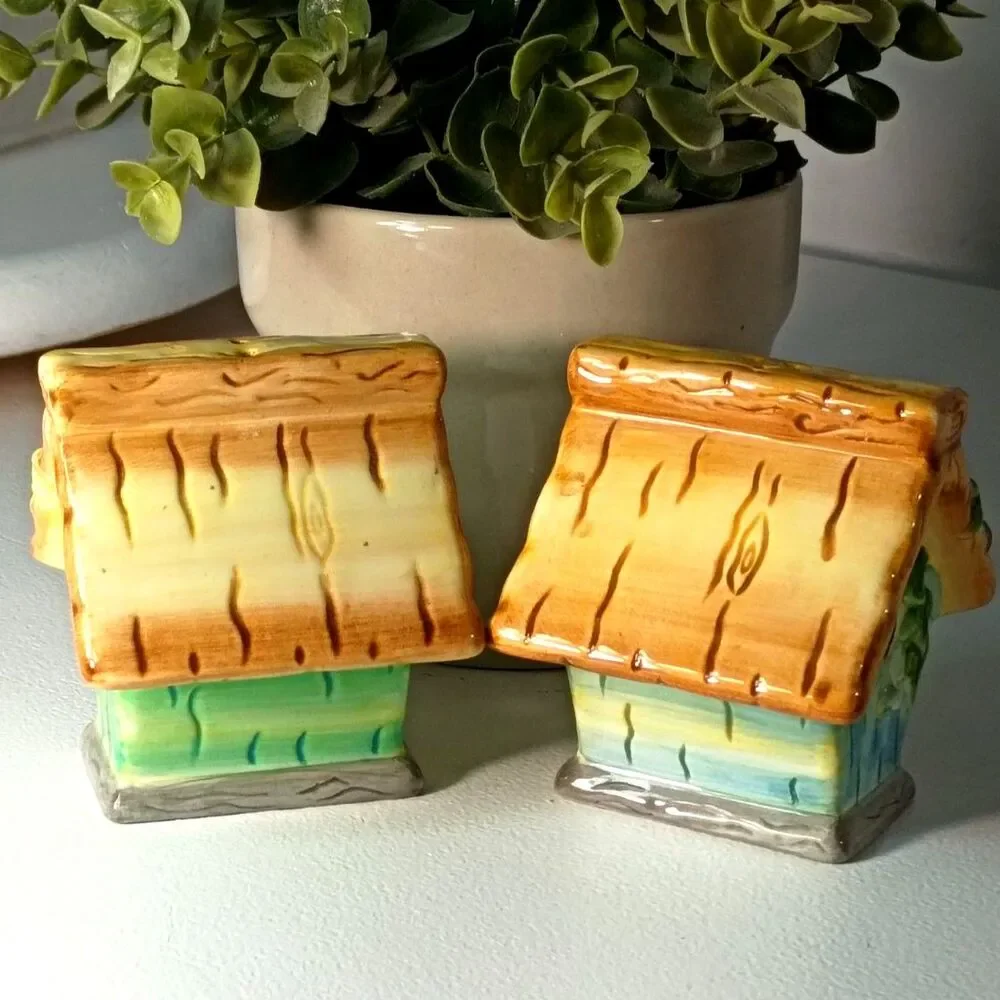 Cottage Bird House Salt & Pepper Shakers Hand-Painted Miniatures Ceramic